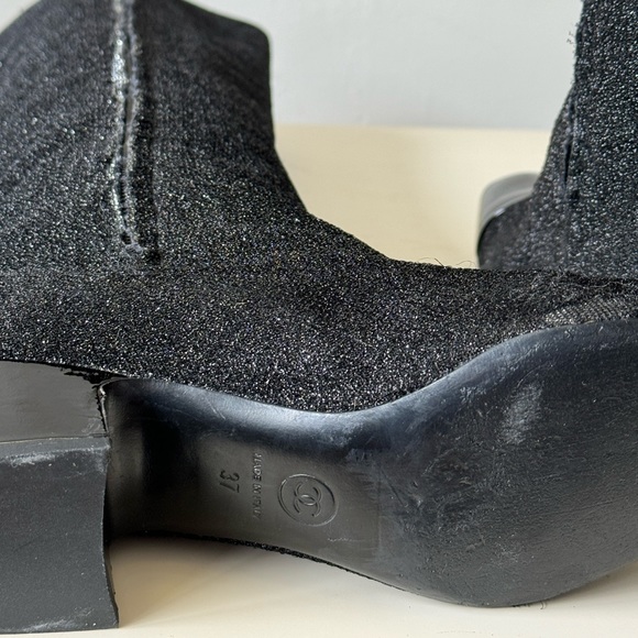 CHANEL Fall 2017 Runway Black Sparkle High Boots Size 37 - Picture 12 of 12
